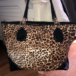 Cheetah print tote bag